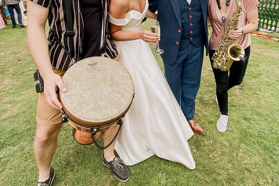 Roaming sax and bongos
