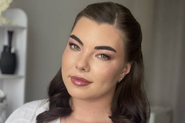 Full glam