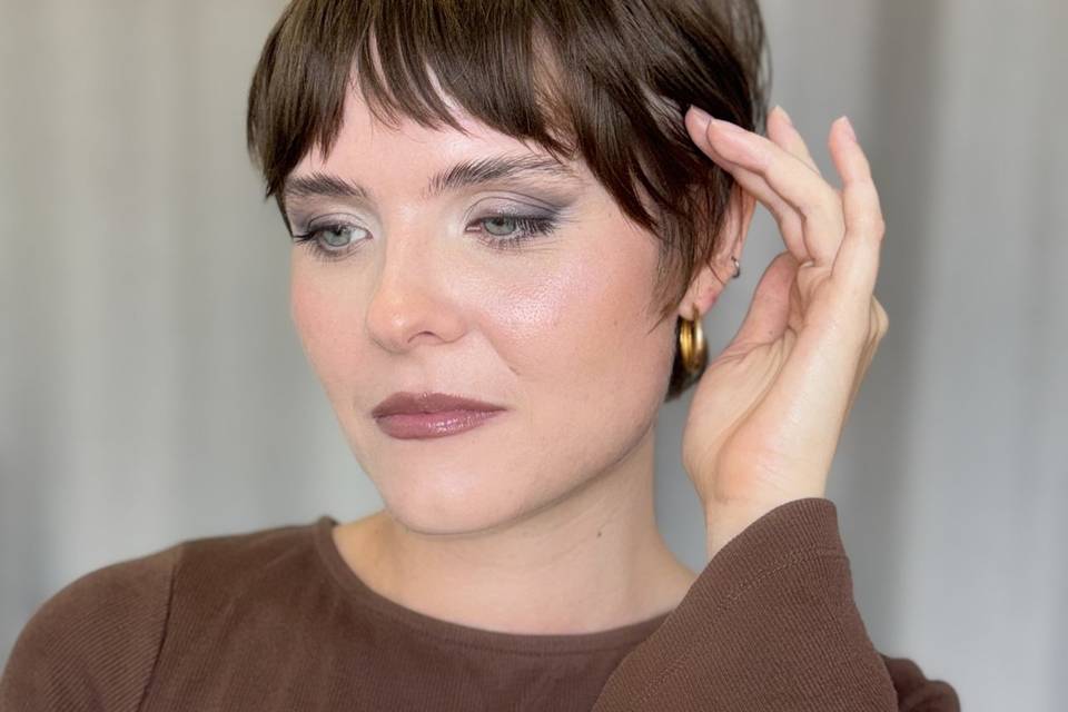 Evening makeup