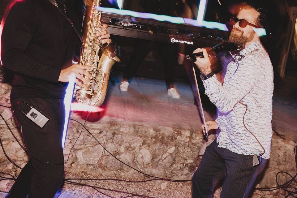 Sax and violin at a wedding