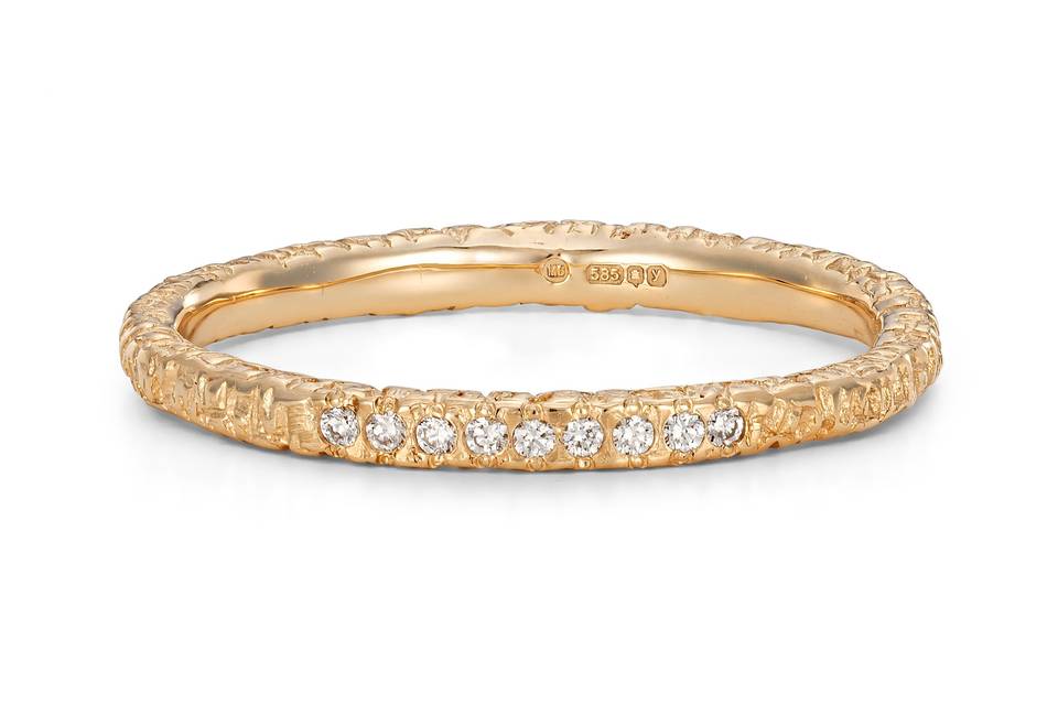 Diamond cluster ring