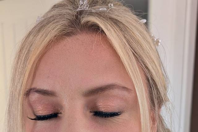 Ceri Bruinsma MUA