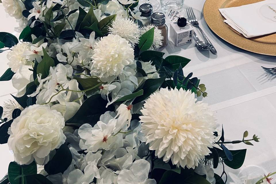 Floral table decor