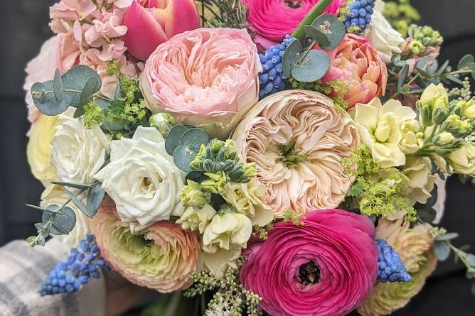 Bold Bridal Bouquet