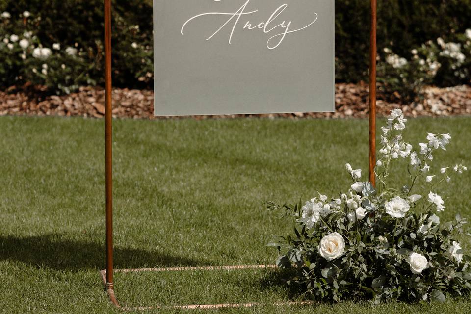 Welcome sign