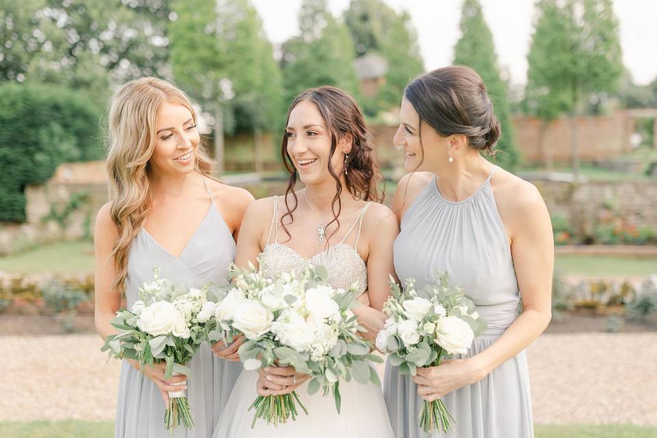 Bride with Bridesmaids