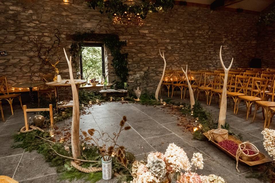 Autumnal barn wedding