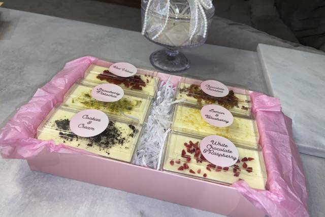 Cake tasters