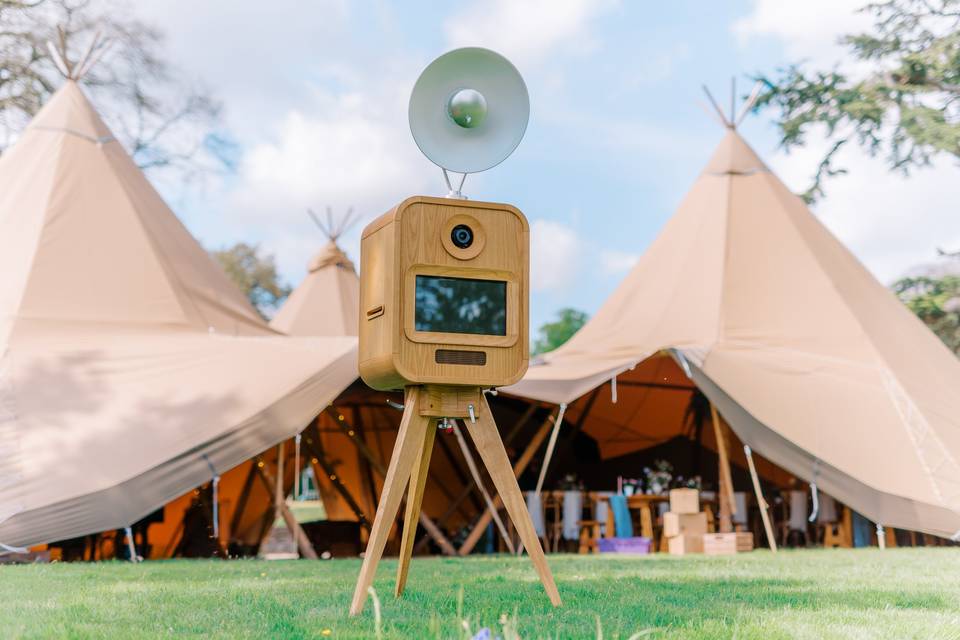 A tipi wedding