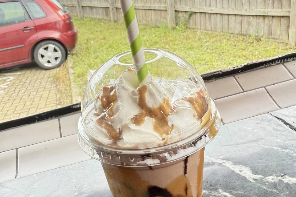 Snickers milkshake