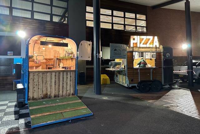 Bar and Pizza