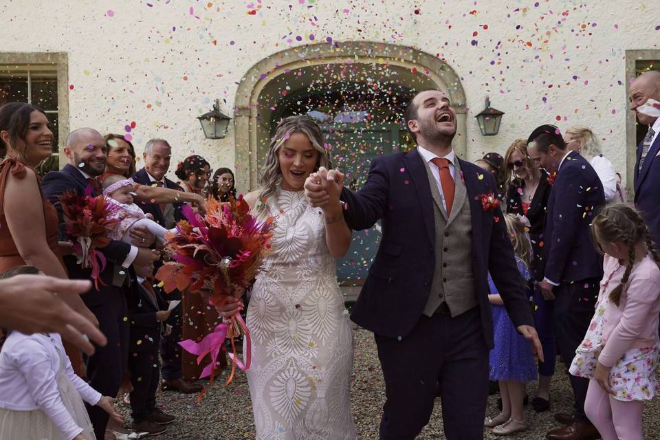 Confetti - Cotswolds Wedding