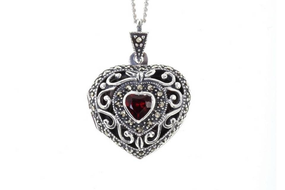 Garnet Vintage Heart Locket