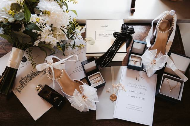 Details flatlay