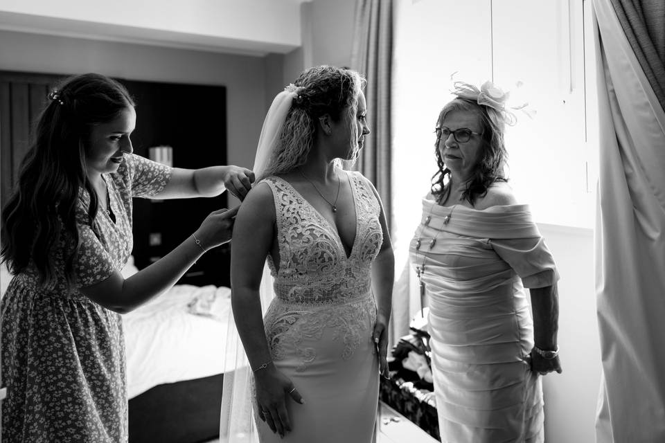 Bridal prep at The Grand Hotel