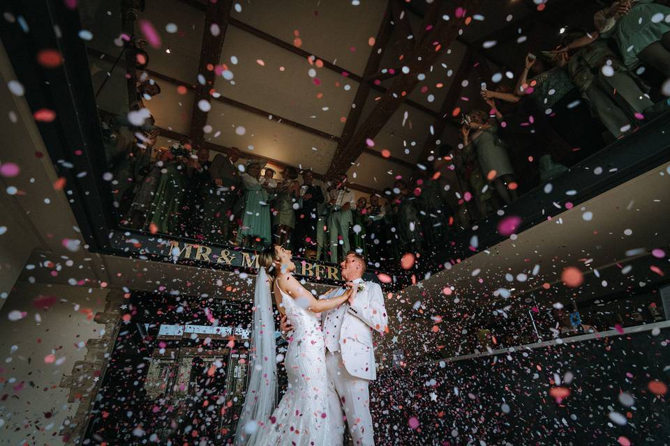 First dance confetti