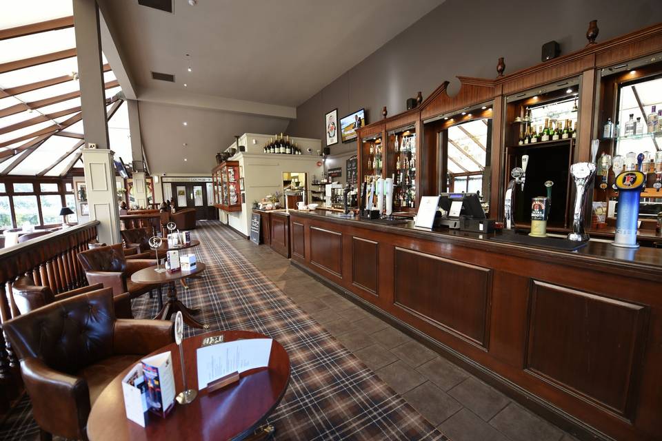 Golf Clubhouse Bar & Restaurant