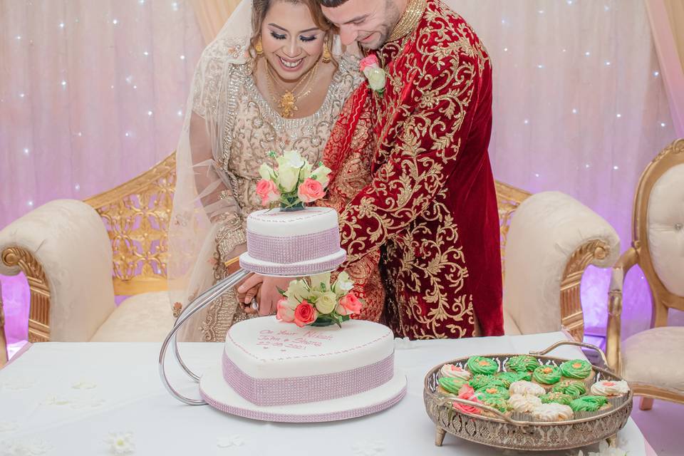 Cutting the cake