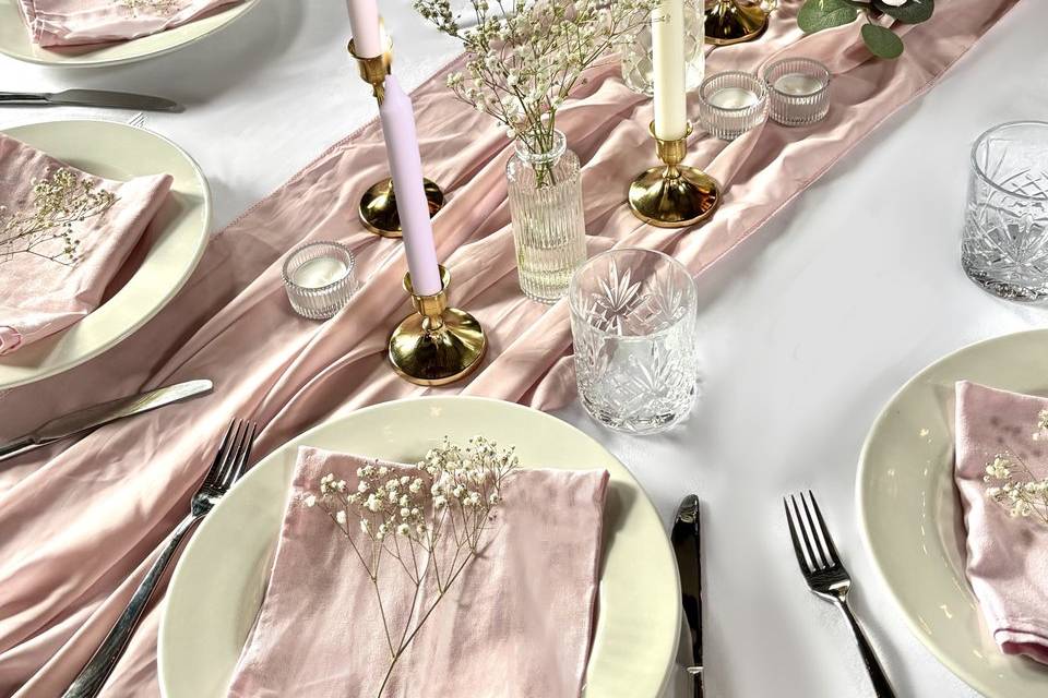 Romantic wedding tablescape