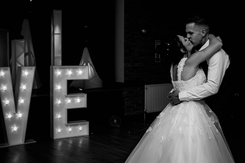 First dance kiss