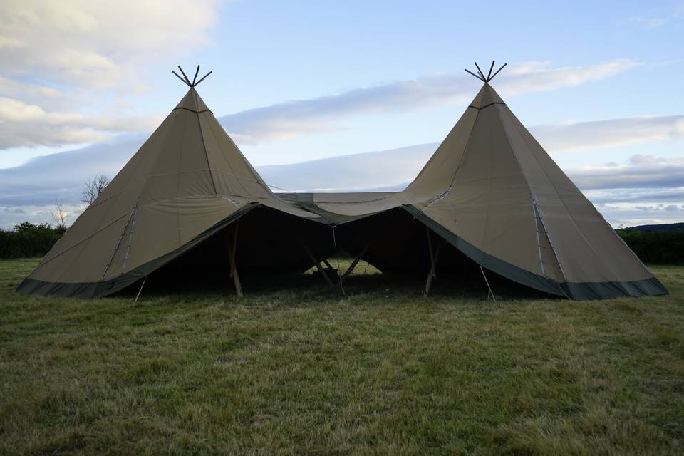 Linked wedding tipis