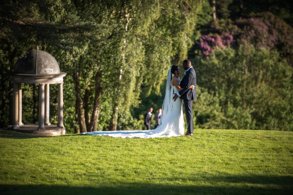 Folly Bride and Groom