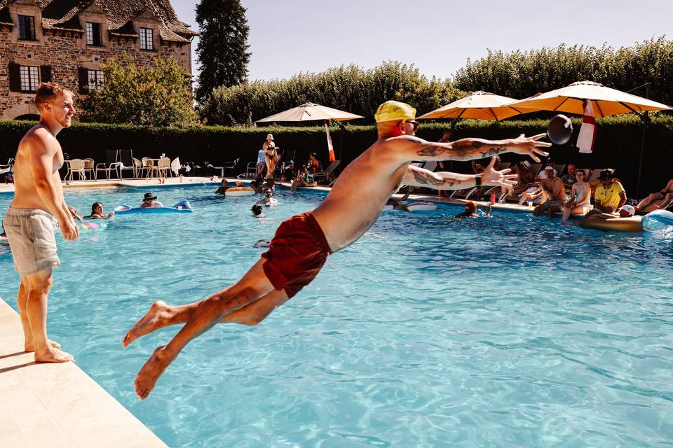 Pool party