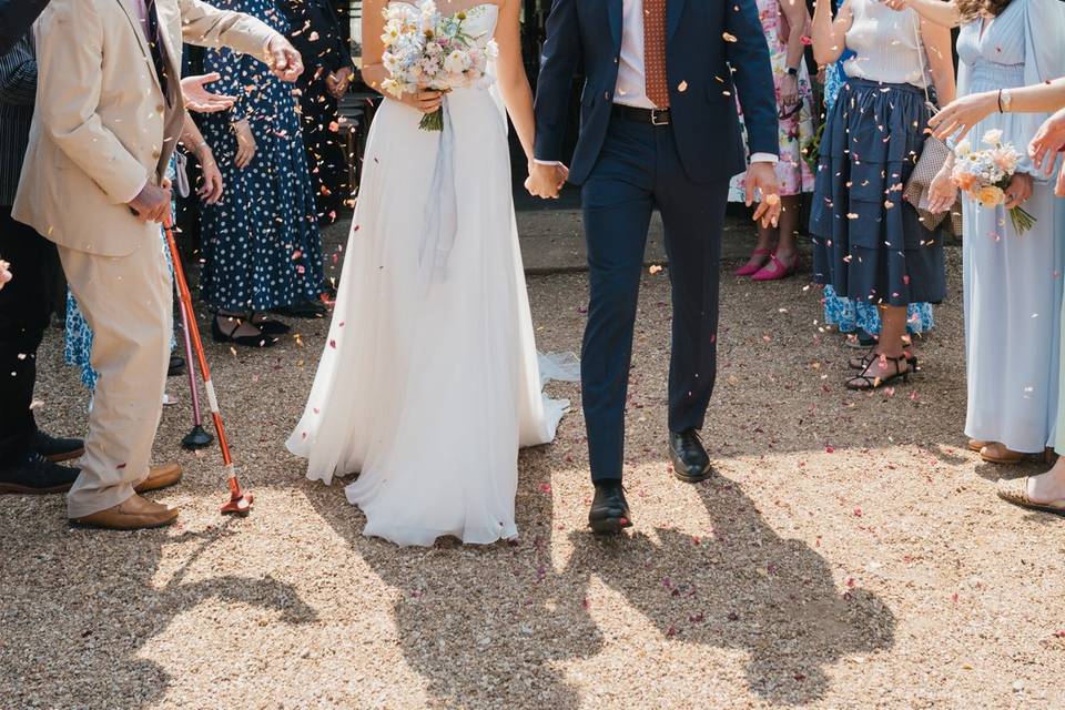 Barn Confetti Shot