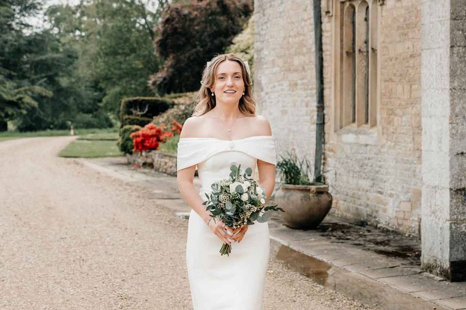 Bride arrival