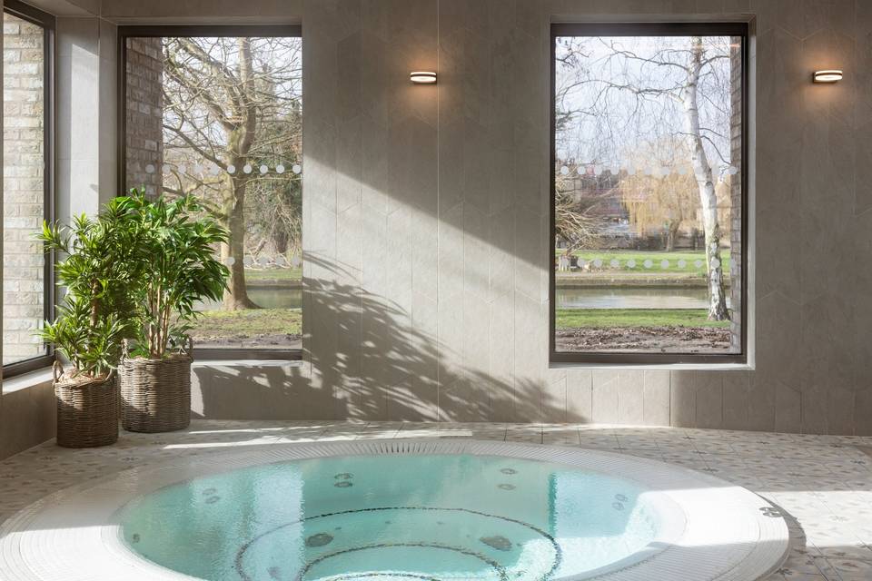 Jacuzzi