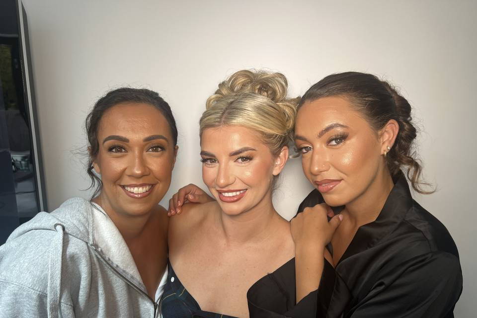 Bride & Bridesmaids