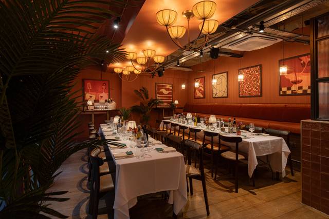 Rosso Room