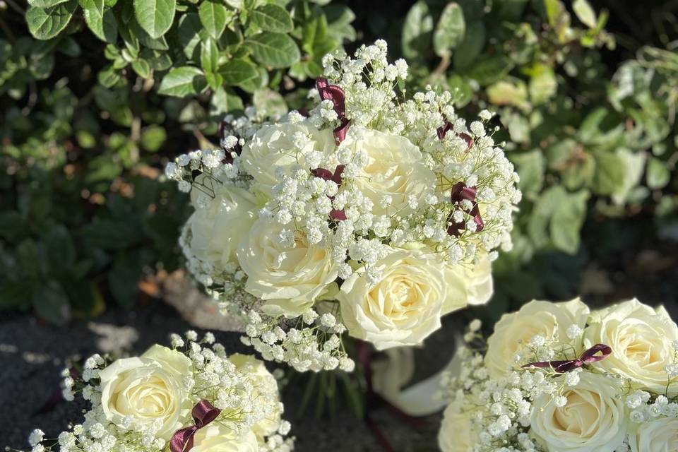 Rose and gyp bouquets