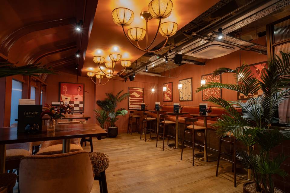 Rosso Room