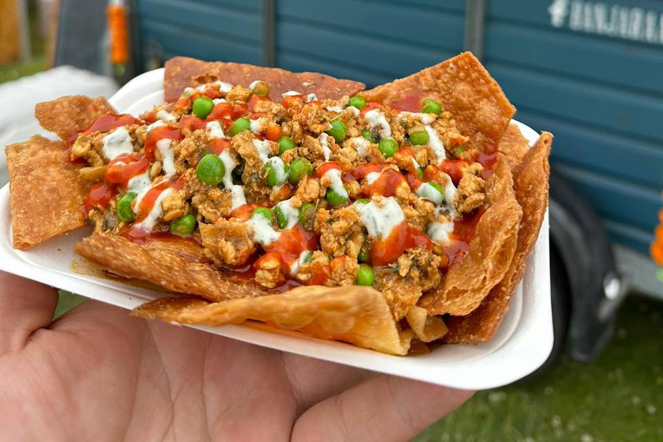 Chicken keema nachos