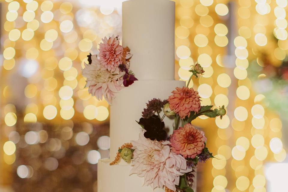Cake cutting