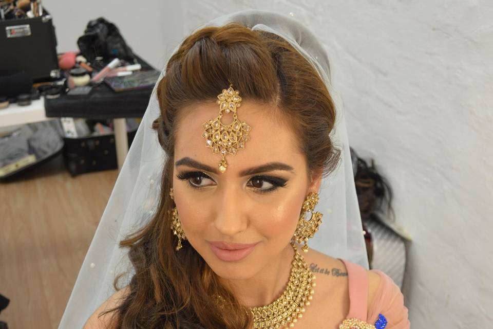 Bridal Mendhi look