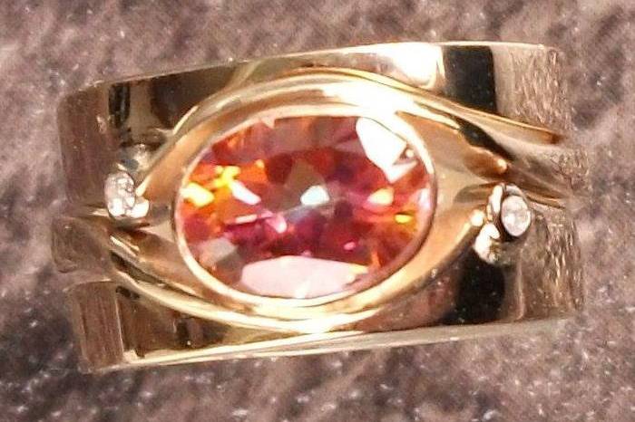 9ct Mystic topaz & diamond