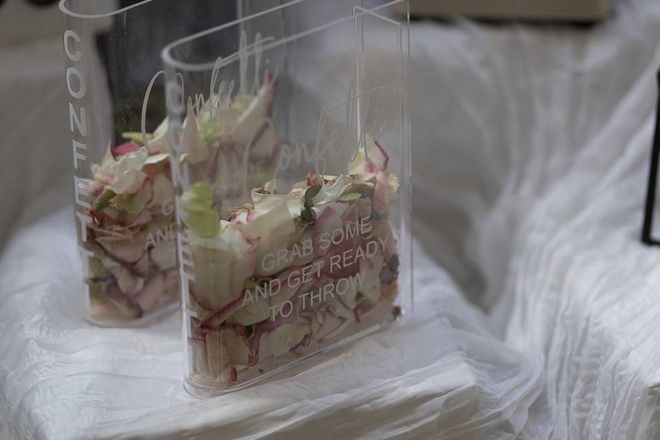 Natural petal wedding confetti