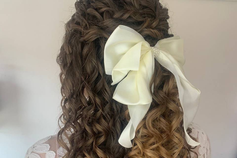 Bow and curls