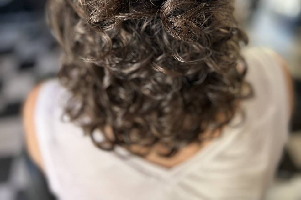 Curly girl half up