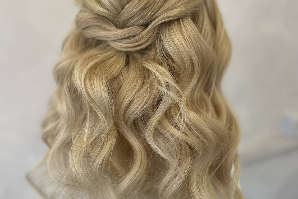Bridesmaid hair