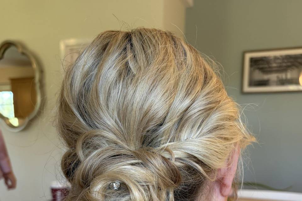 Bridesmaid hair