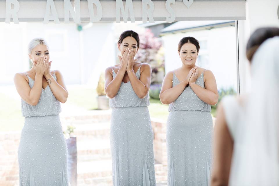 Bridesmaid first look