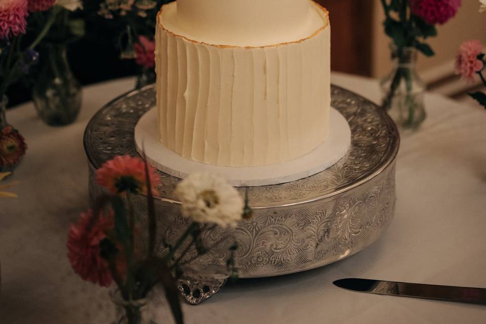 Two tier rustic cake