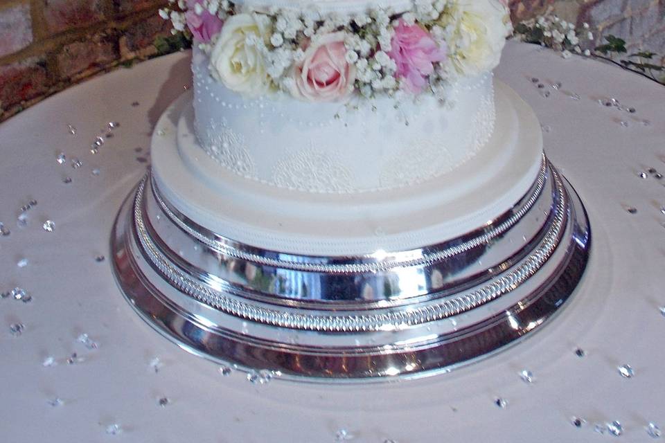 Cake with floral tiers