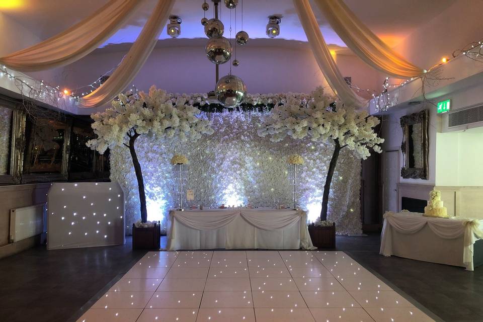 WOW factor decorations