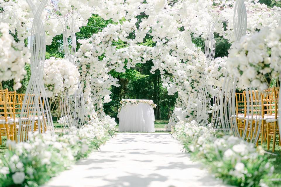 The White Meadow Aisle”