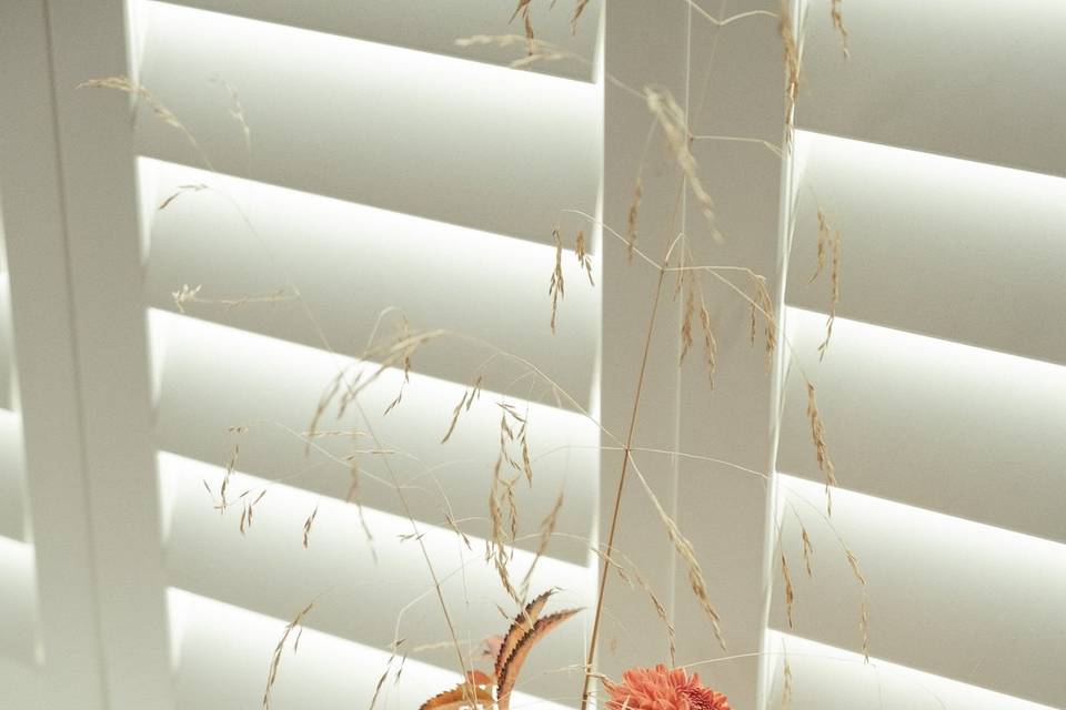 October elopement flowers