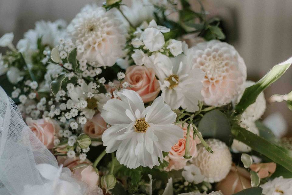Bridal prep details